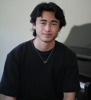 Bennett Luo's headshot